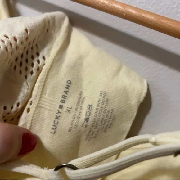 Lucky brand  butter yellow eyelet bralette XL - Picture 6 of 6